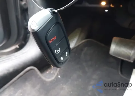 2019 Jeep Cherokee Latitude Plus 4X4 from USA, damaged, VIN 1C4PJMLB8KD319755